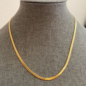 Vintage 90s Herringbone Gold Tone Alloy Chain Necklace